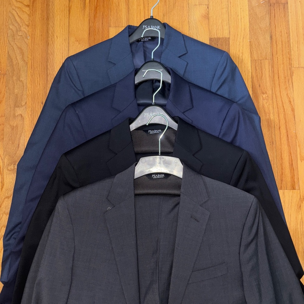 Suit Collection/Lot/Bundle (3)+ Sports Coat, Jos A Bank 38R, 30” Navy Grey Black